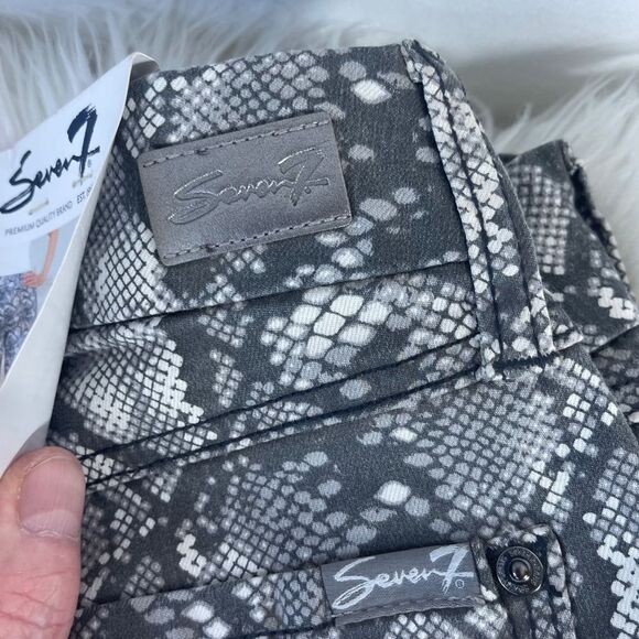 Seven7 NWT Tummyless High Rise Skinny Jeans Neutral Snake Sz 6 - Picture 7 of 10